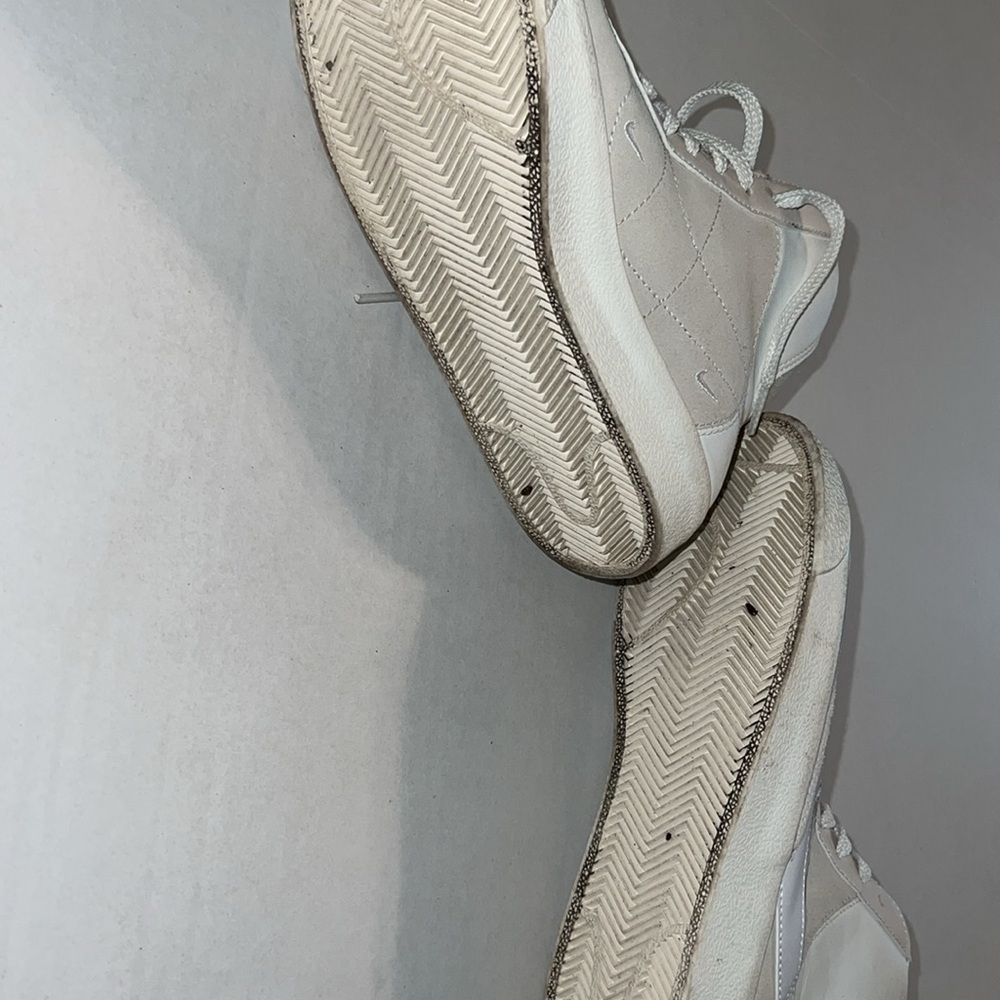 Nike youth hi-tops - Picture 5 of 9